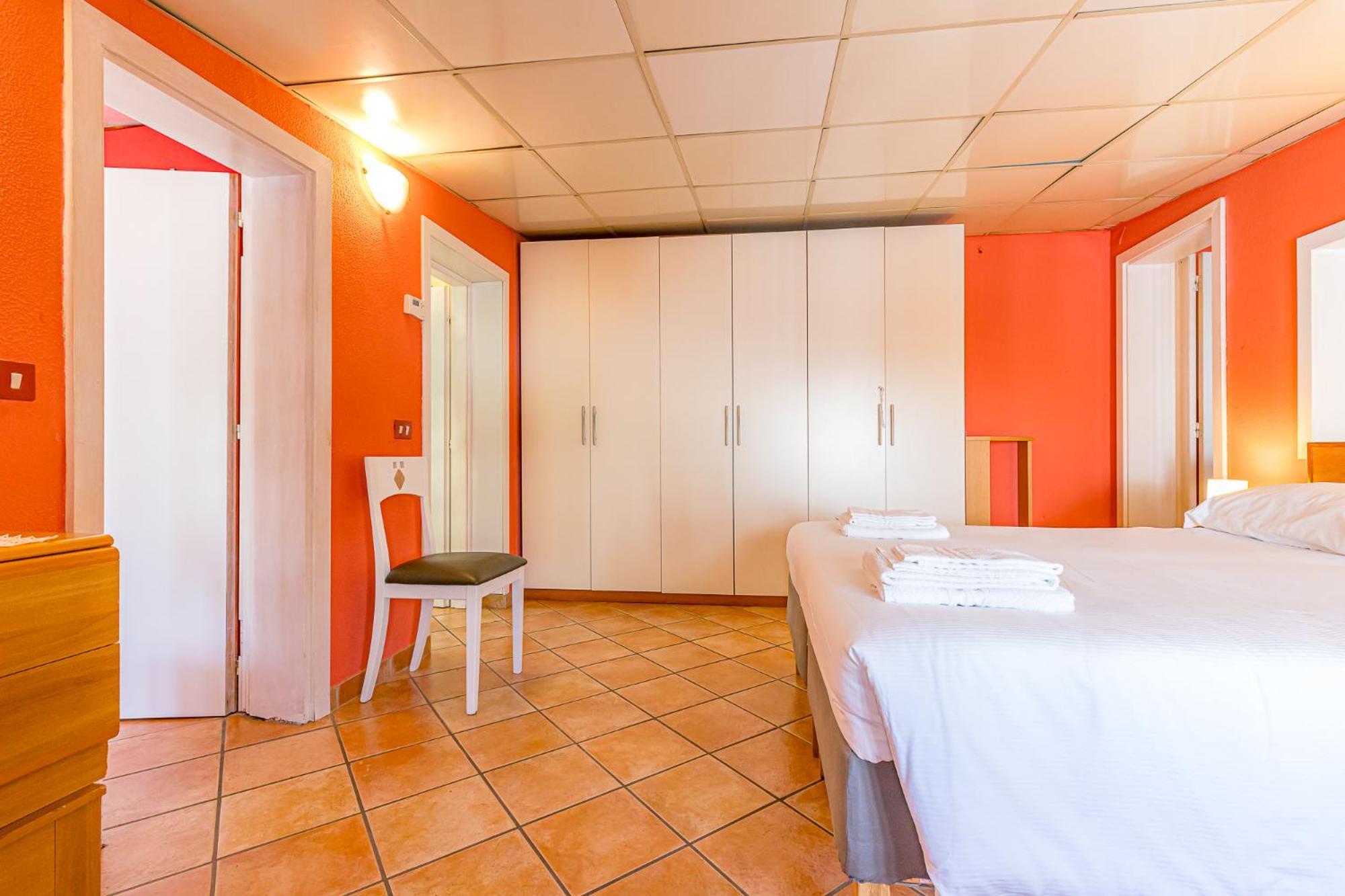 Residence Paolino Tavernerio Ngoại thất bức ảnh